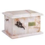 Biała urna kremacyjna z naturalnego onyksu