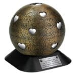 Urna zwierzęca w kształcie kuli z sercami