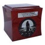 Emotional wooden urn for female, Urna dla kobiety, grawerowana z własnym tekstem, nostalgia