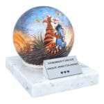 Winnie the Pooh child, urna dziecięca z kubusiem puchatkiem tygryskiem kłapouchym