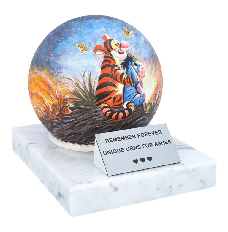 Winnie the Pooh child, urna dziecięca z kubusiem puchatkiem tygryskiem kłapouchym