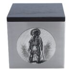 Urne mit Indianermotiv