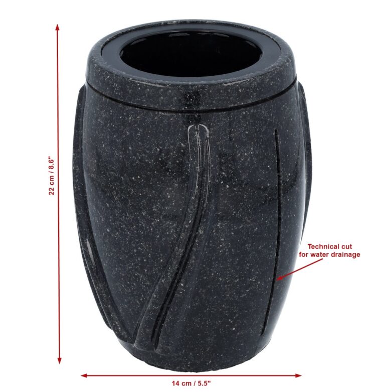Graue Granitvase mit den Maßen 22 cm × 14 cm und einem Auslauf für Wasserablauf.
