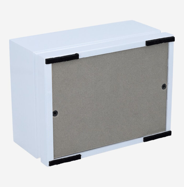 white chil urn bottom