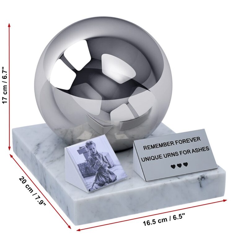 child urn with a photo size