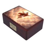 coperchio urna in legno Gesù Risorto resurrezione opera religiosa vista dettagliata