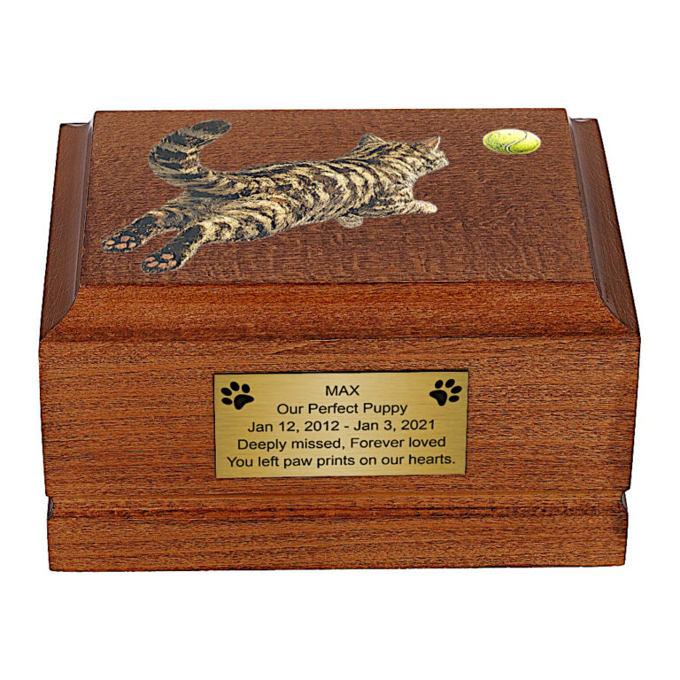 Urna funeraria de madera para cenizas de gato con diseño de gato jugando y placa conmemorativa personalizada